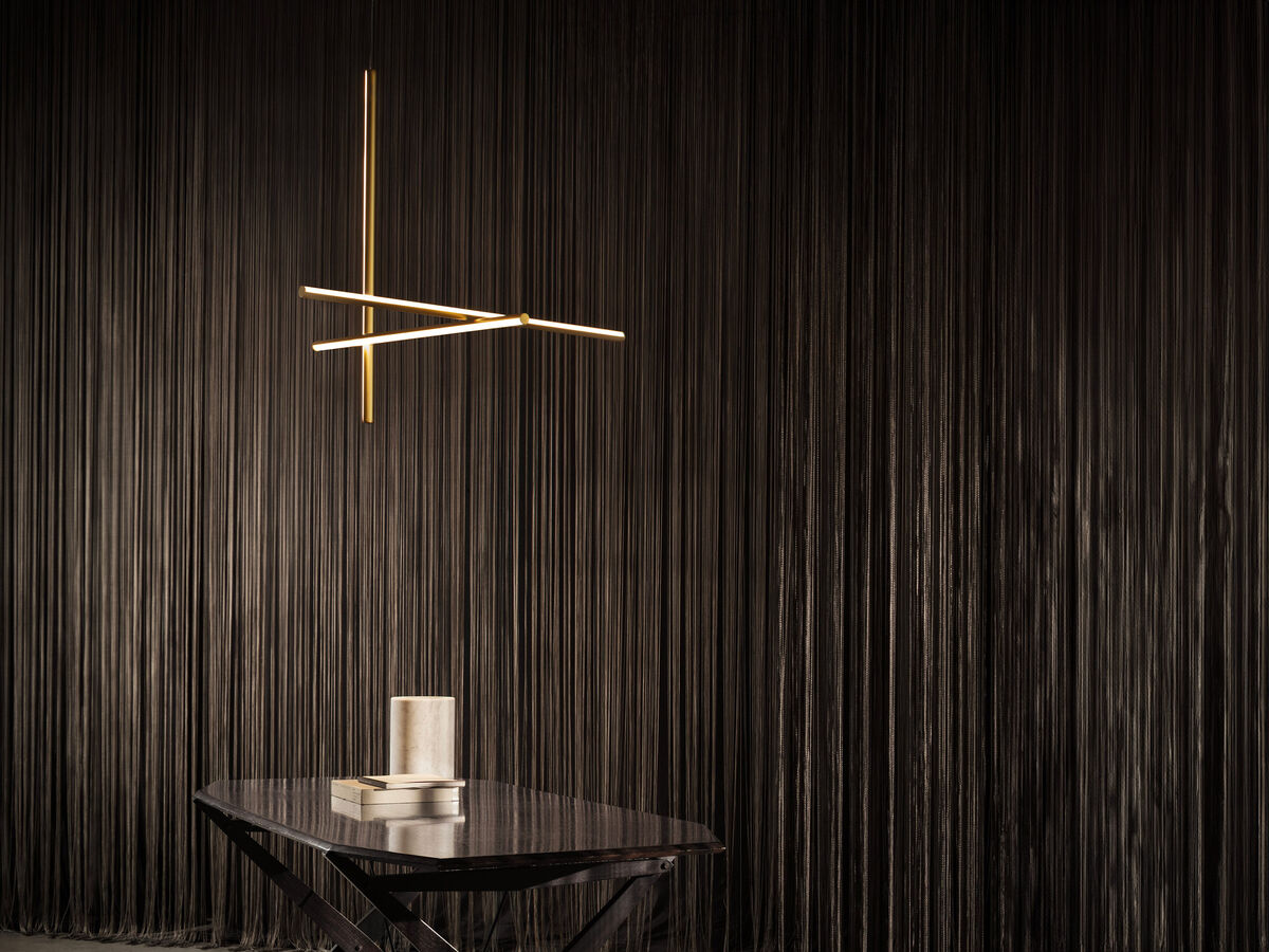 Coordinate Flos — vista ambiente instalado, acabado champagne